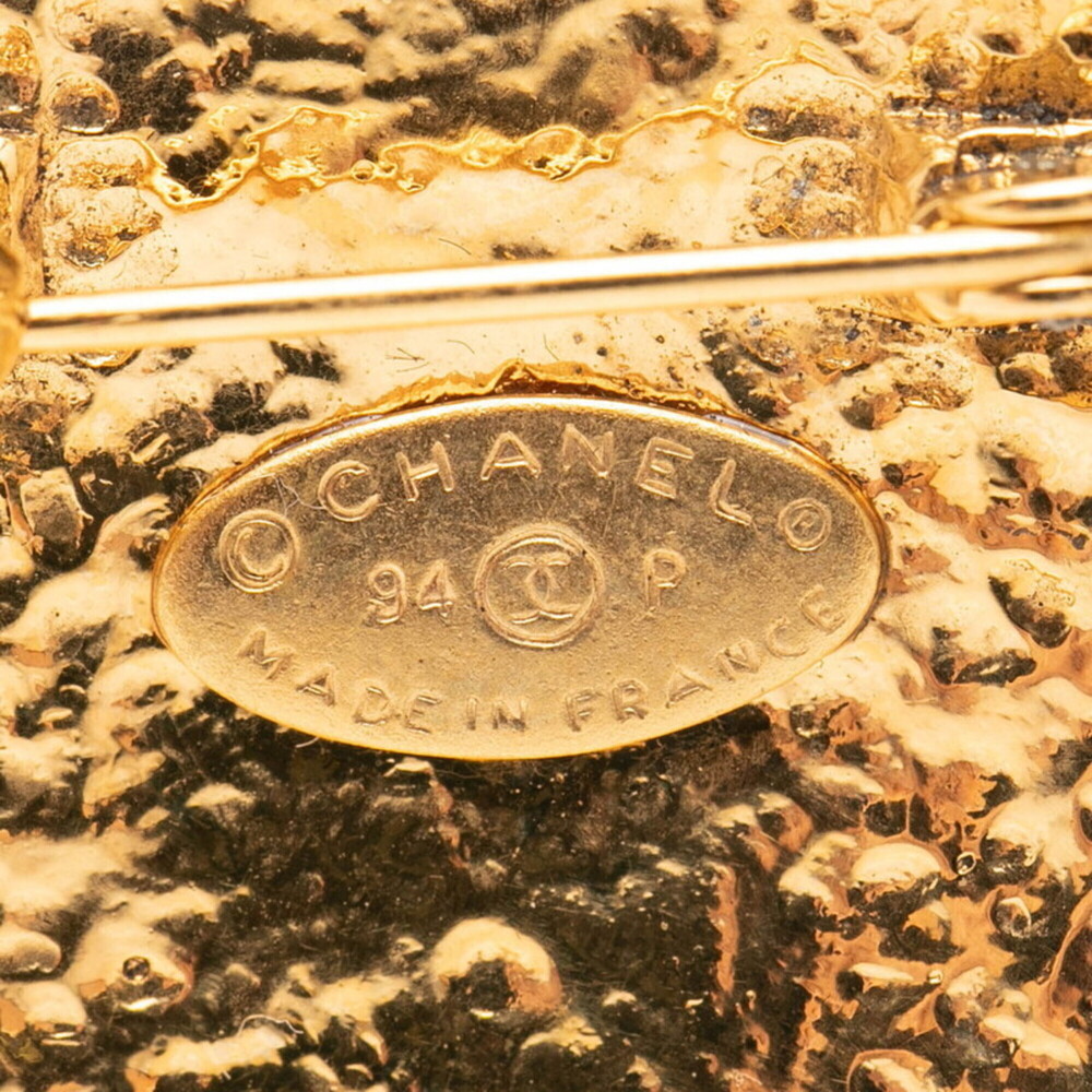 CHANEL Gold Logo Brooch - Picture 3 of 3
